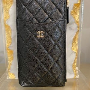 ‼️SOLD‼️Chanel 21b Long wallet/phone holder